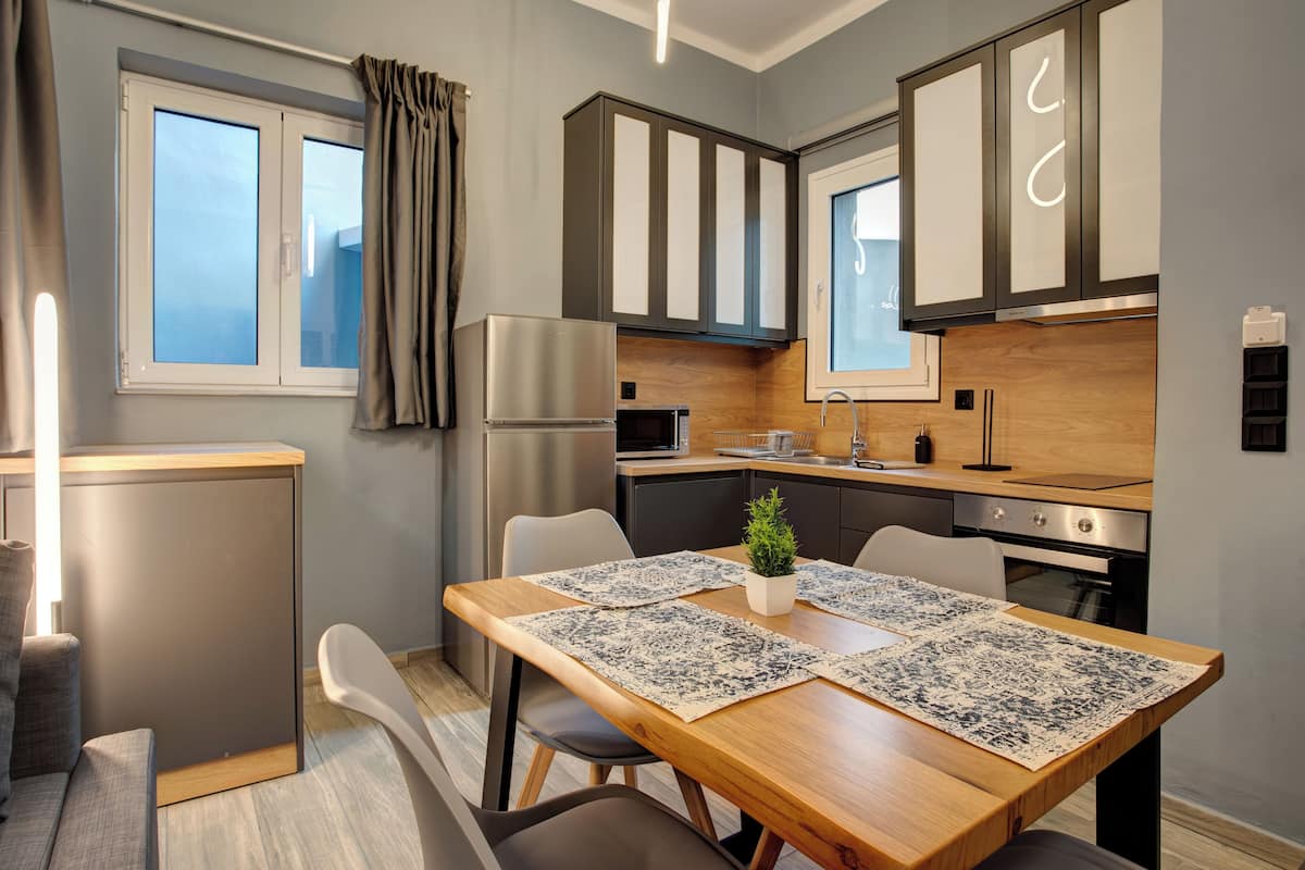 Superior Apartment 2 | 1 bedroom, in-room safe, blackout drapes, soundproofing