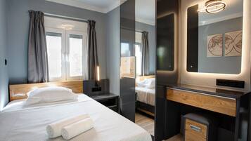 Superior Apartment 4 | Cofres nos quartos, cortinas blackout, quartos à prova de som