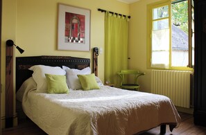 3 chambres, lit parapluie, Wi-Fi, draps fournis