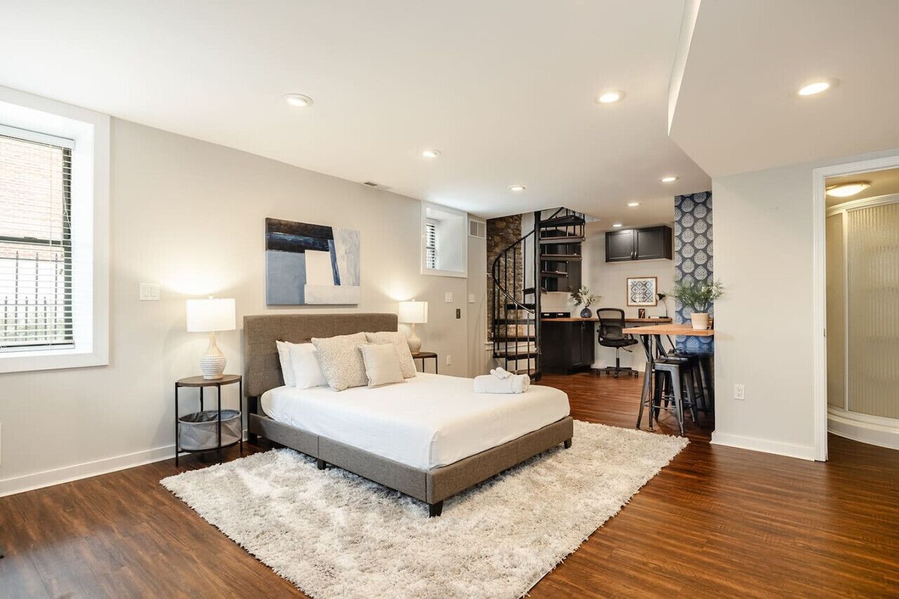 3 Schlafzimmer, Schreibtisch, Bügeleisen/Bügelbrett, WLAN