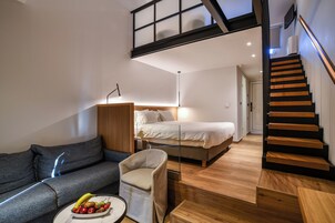 Minibar y caja de seguridad en la habitación 