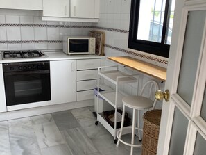 Fridge, microwave, oven, dishwasher - Spacious Home Guadalvillas 128 with Terrace, 2 Pools & 2-Min Walk to Beach in Marbella (Marbella)
