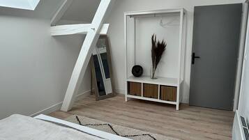 4 bedrooms, free WiFi, bed sheets