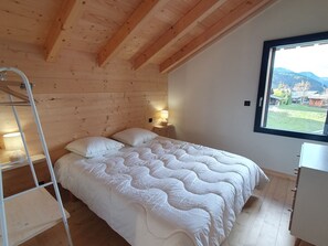 2 bedrooms