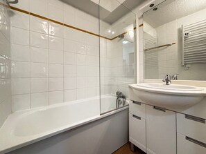 Bathroom - Charming apartment at the slopes with pool (Flumet)