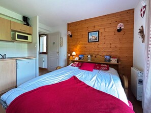 1 bedroom