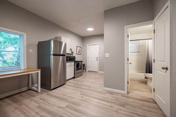 Interior - Stylish 2BR | Near Downtown | Parking | Balcony (Indianapolis)