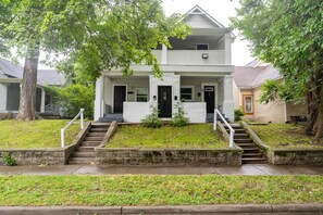 Exterior - Stylish 2BR | Near Downtown | Parking | Balcony (Indianapolis)