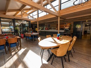 Chalet | Dining - Wooden Lodge Near Three National Parks (Ruinen)