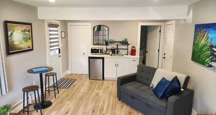 Quiet and comfortable minutes to downtown