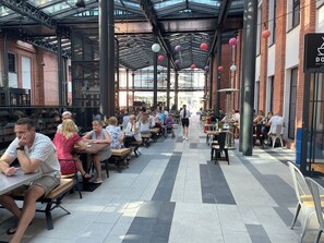 Outdoor dining - Lovely flat Fabryczna Street A/C free parking (Kraków)