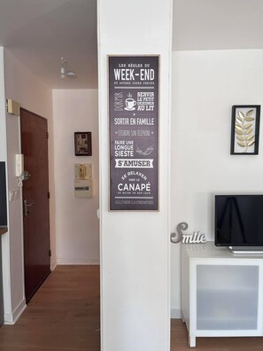 Interior - Appartement à Ouistreham de 34 m2 Lumineux 600 m de la Mer, 200 m des Commerces (Ouistreham)