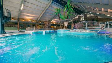 Chalet | Pool | Outdoor pool