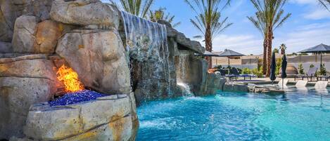 Een verwarmd zwembad