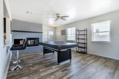 Cozy 3BR House Near Attractions & Shopping