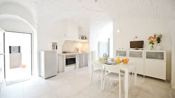 Apartment, Balkon | Esszimmer