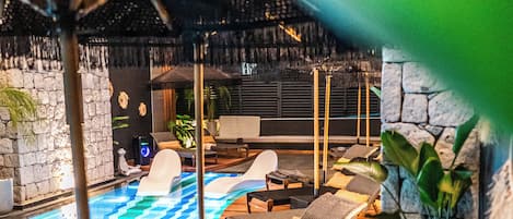 Außenpool (je nach Saison geöffnet)