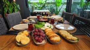 Free daily cooked-to-order breakfast  - The Grey Alaçatı (Cesme)