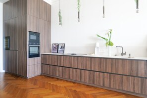 Fridge, microwave, oven, dishwasher