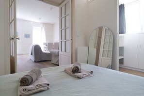 Bügeleisen/Bügelbrett, kostenloses WLAN, Bettwäsche