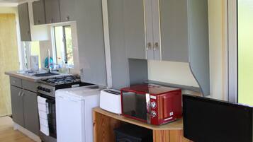 Micro-ondes, four, plaque de cuisson, grille-pain