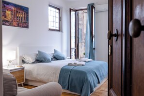 2 Schlafzimmer, Schreibtisch, Bügeleisen/Bügelbrett, WLAN