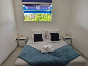 2 chambres, lit parapluie, Wi-Fi, draps fournis