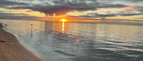 Solstolar och strandhanddukar