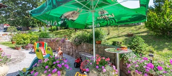 Awesome home in Dutovlje with WiFi