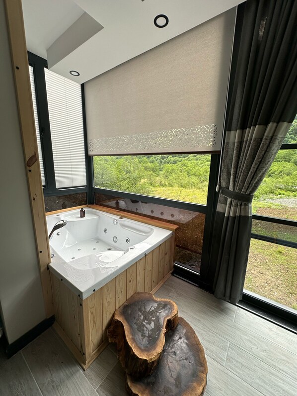 Premium Quadruple Room | Free WiFi - Vadi Taş Konak (Camlihemsin)