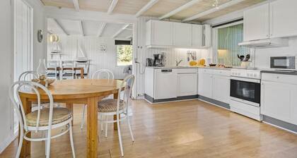 3 bedroom beautiful home in Roslev