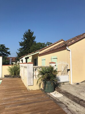 Exterior detail - Maison a la Campagne Avec Piscine Pour un Séjour au Calme (Barinque)