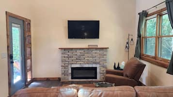 TV, fireplace, DVD player
