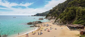 Peaceful Family Getaway in a Quiet Neighborhood