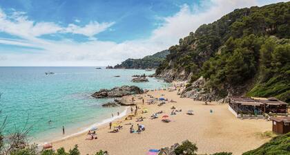 Peaceful Family Getaway in a Quiet Neighborhood