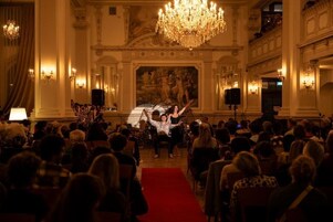 Sala de estar en el lobby