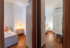 2 Schlafzimmer, Schreibtisch, Bügeleisen/Bügelbrett, kostenloses WLAN