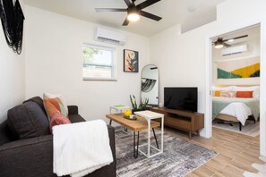 1 室のベッドルーム、アイロン / アイロン台、WiFi、ベッドシーツ