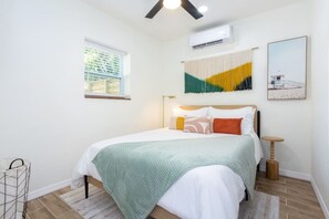 1 habitación, tabla de planchar con plancha, wifi y ropa de cama 
