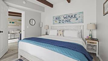 2 bedrooms, desk, iron/ironing board, travel crib