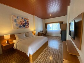 Minibar, wifi gratis y ropa de cama 