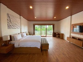 Minibar, wifi gratis y ropa de cama