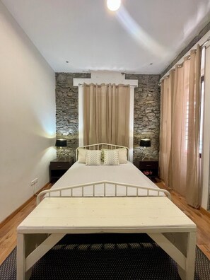 1 chambre, minibar, fer et planche à repasser, Wi-Fi gratuit