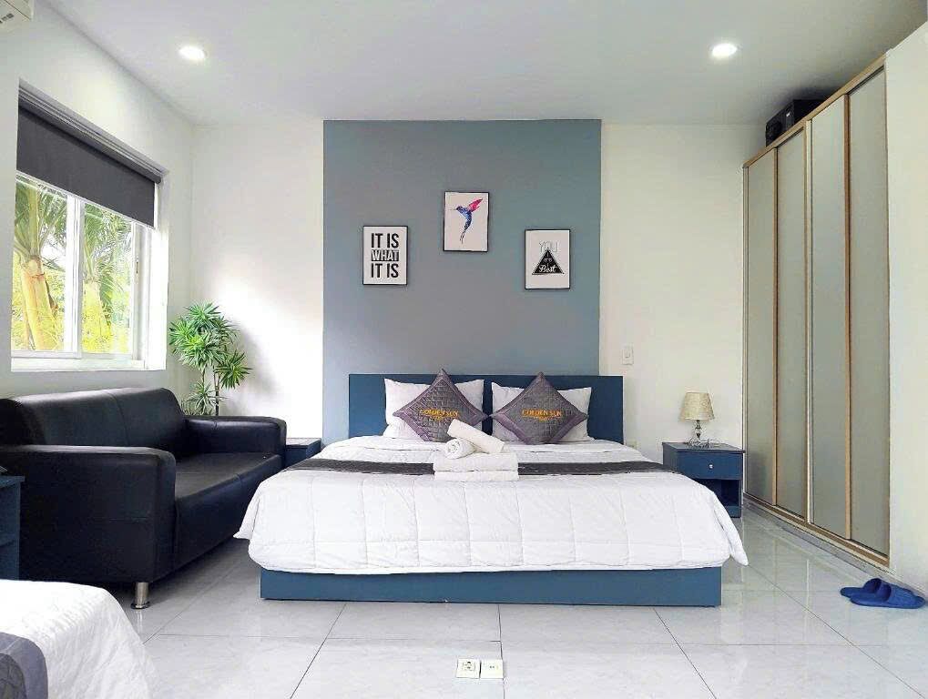 Signature-Doppelzimmer, 1 King-Bett, Gartenblick | Zimmersafe, Verdunkelungsvorhänge, schallisolierte Zimmer