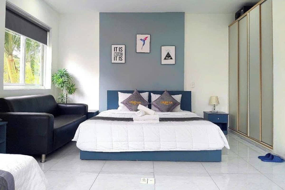 Signature-Doppelzimmer, 1 King-Bett, Gartenblick | Zimmersafe, Verdunkelungsvorhänge, schallisolierte Zimmer
