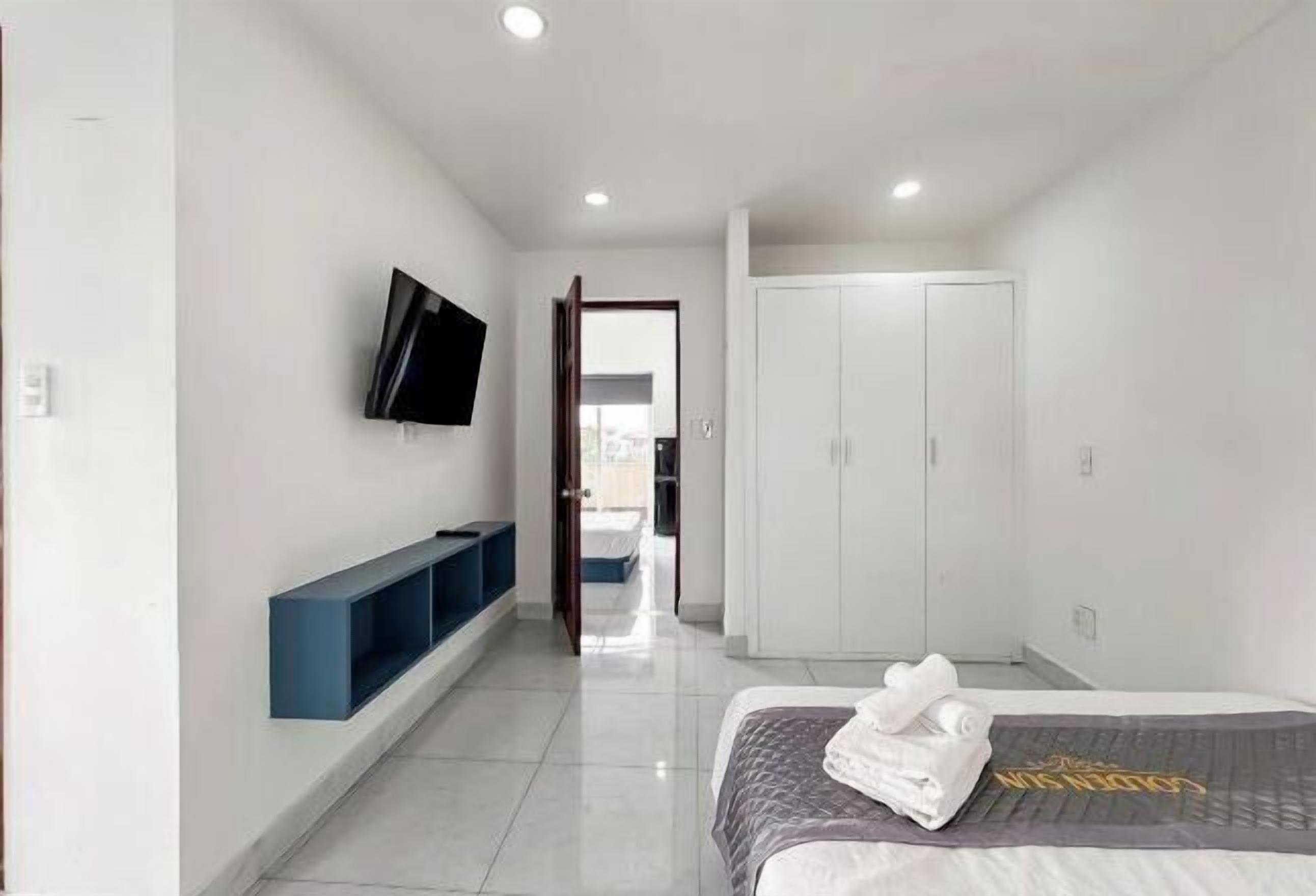 In-room safe, blackout drapes, soundproofing, iron/ironing board