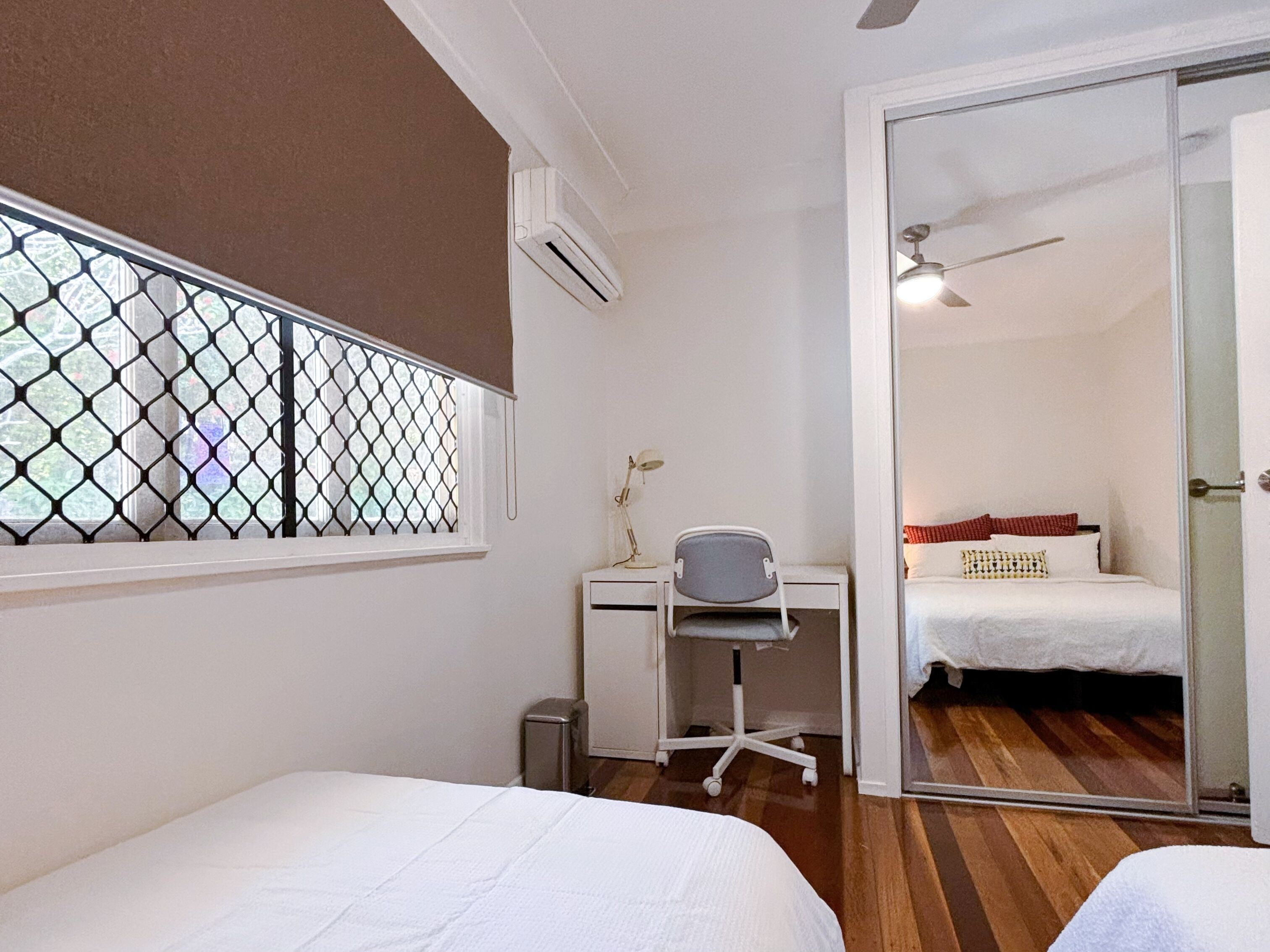 4 bedrooms, in-room safe, desk, iron/ironing board