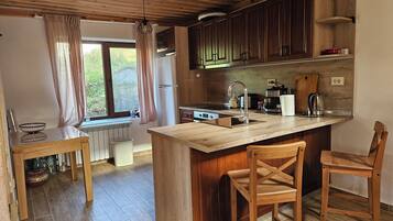 Oven, dining tables