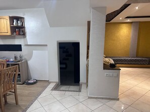 Interior - Une Maison à Casablanca Sidi Marouf Duplex 3chambre Cuisine 2 Salle de Bain 3 (Casablanca)