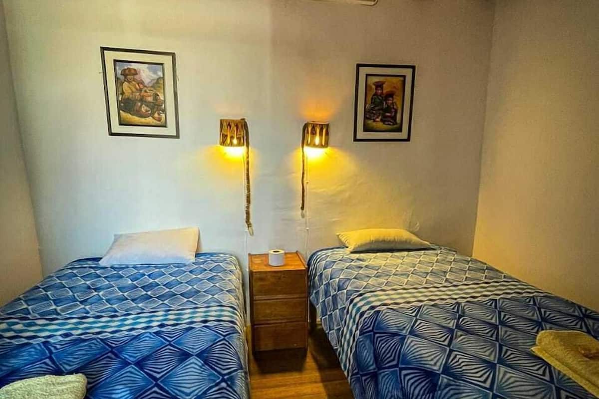 Economy Twin Room | WiFi (free), bed sheets